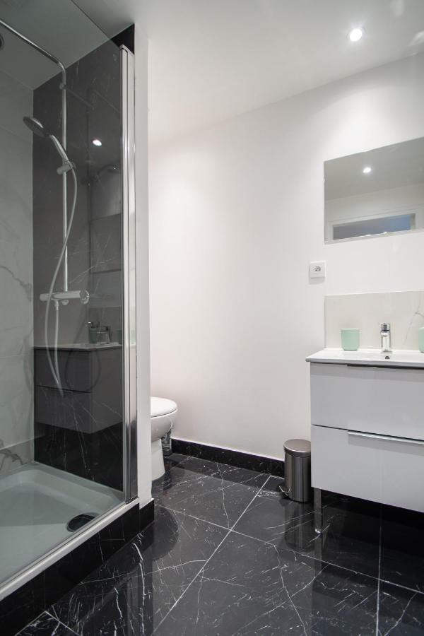 Luxury Flat- Eiffel Tower Aparthotel Paris Luaran gambar